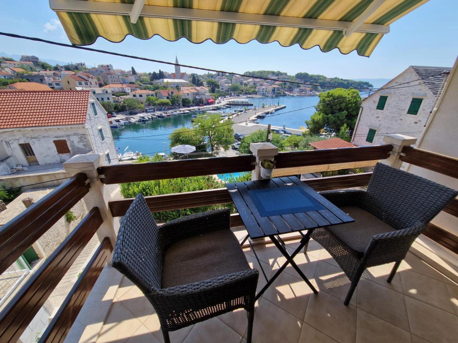 Studio Apartment Riva Sumartin Exterior photo